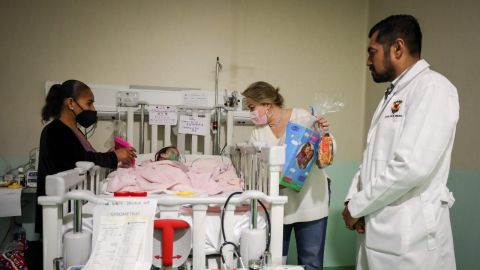 Visita la presidenta del Sistema DIF Sinaloa, Eneyda Rocha, el Hospital Pediátrico