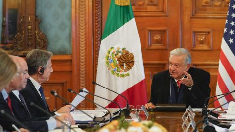 Recibe AMLO al secretario de Estado del gobierno estadounidense Antony Blinken
