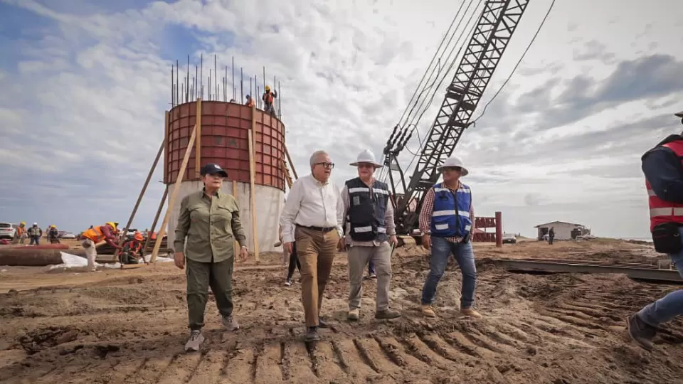 Supervisó Gobernador avances de construcción del puente Bellavista-Boca del Río-Las Glorias