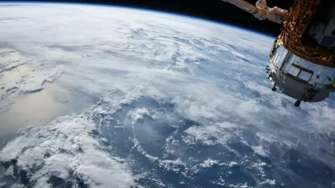 Misterio cósmico: astrónomos rastrean objeto interestelar con posible acercamiento a la Tierra