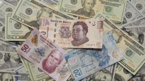 Remesas a México: ¿un golpe silencioso? La caída que sacude la economía familiar y nacional