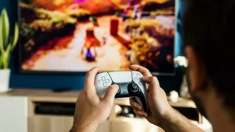 Sony Revoluciona el Mercado Japonés: Nueva PlayStation 5 Más Barata Desafía a Nintendo y Combate la Especulación