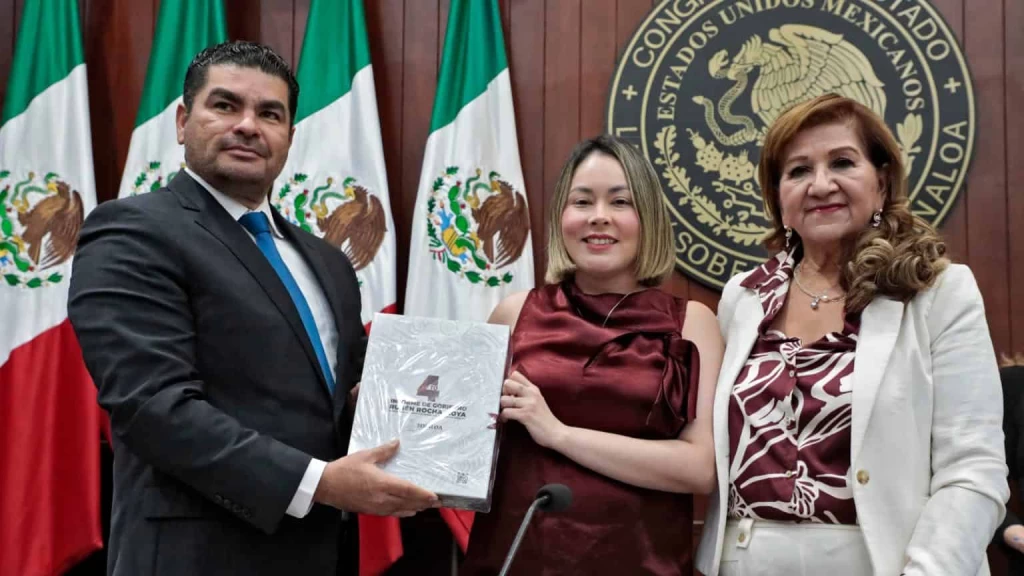 Recibe Congreso el IV Informe del Gobernador Rubén Rocha Moya