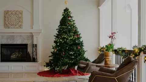 Adiós a la Estrella: Conoce la Nueva Tendencia que Reinventará tu Árbol de Navidad 2025