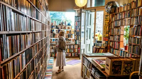 Crisis en librerías de México: Más de 400 cierran y el sector exige tasa cero de IVA para sobrevivir.