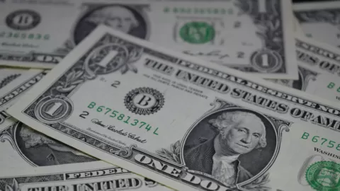 El Peso Mexicano Vuela: Alcanza su Nivel Más Alto de 2025 ante Dólar y Rompe Barrera Clave