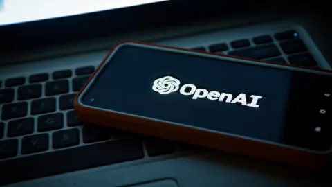 La Voz Reimaginada: OpenAI Posiciona el Audio como Interfaz Central para 2026, Dispositivos Sin Pantalla en el Horizonte