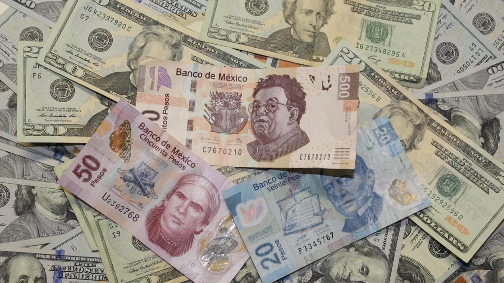 Dólar en México HOY 4 de Enero de 2026: Peso mexicano inicia con "Superpeso" y se mantiene bajo 18 unidades; Consulta las cotizaciones bancarias y fronterizas