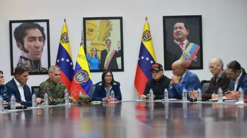 ¡Alerta en Venezuela! Trump advierte a Delcy Rodríguez: 'Un precio muy alto' tras la captura de Maduro; EE. UU. fija las reglas de la transición