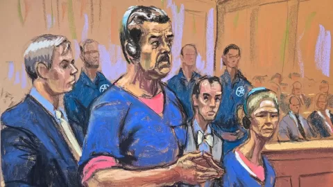 Maduro y Flores, No Culpables en Nueva York: Expresidente Venezolano Clama Ser 'Prisionero de Guerra' Tras Captura