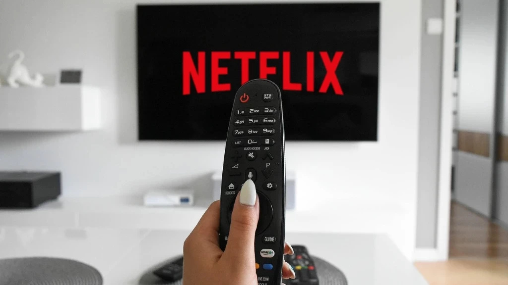 Netflix Transforma su Oferta por Warner Bros a Pago 100% en Efectivo para Acelerar Megafusión de US$82.7 Mil Millones
