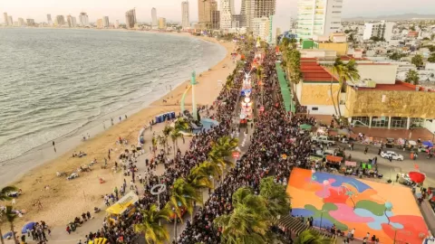 Carnavales de Sinaloa potencializan su tradición, historia, economía y actividad turística