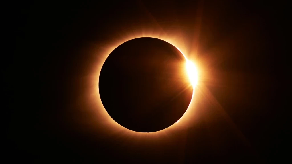 Marzo 2026: Eclipse Total de Luna, Conjunción de Venus y Saturno, y el Equinoccio de Primavera Iluminan el Cielo de México