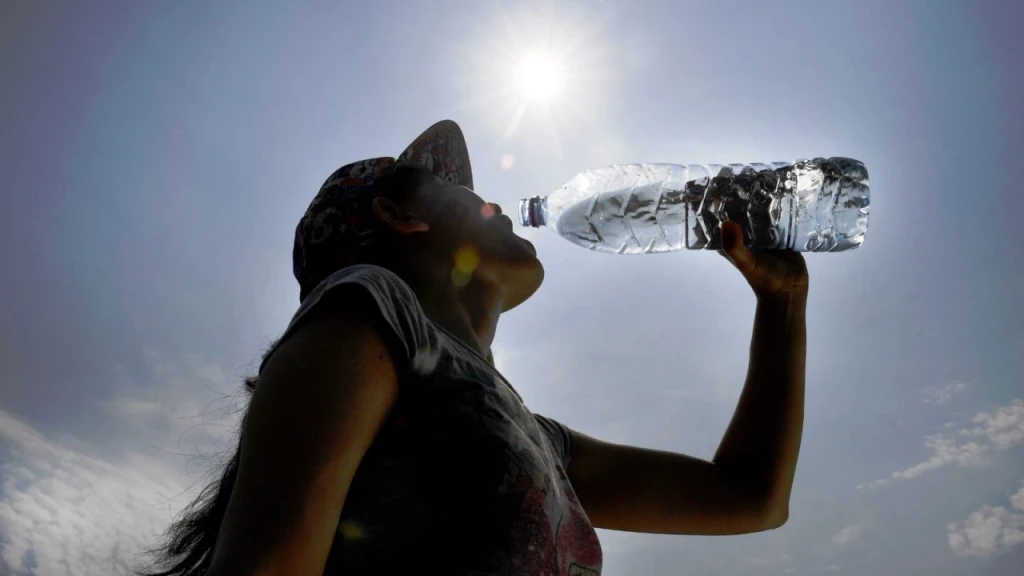 Sinaloa en Alerta: 10 Casos de Agotamiento por Calor Ante Ola de 43°C; Salud Urge Medidas Preventivas para Evitar Mayores Riesgos