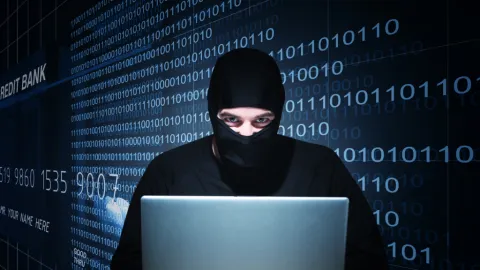 Alerta Mundial de Ciberseguridad: "Phantom Squatting" – La Nueva Amenaza de IA que Genera Dominios Falsos para Robar Datos