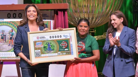 Lotería Nacional Honra a 'México Imparable': Billete Conmemorativo Impulsa el Deporte Femenino y la Inclusión Social