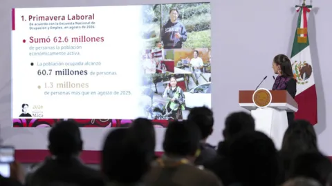 Entre agosto 2025 y agosto 2026, 1.3 millones de personas obtuvieron un empleo: presidenta